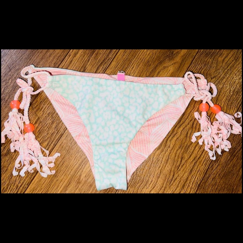 Victoria’s Secret reversible swim bottoms small